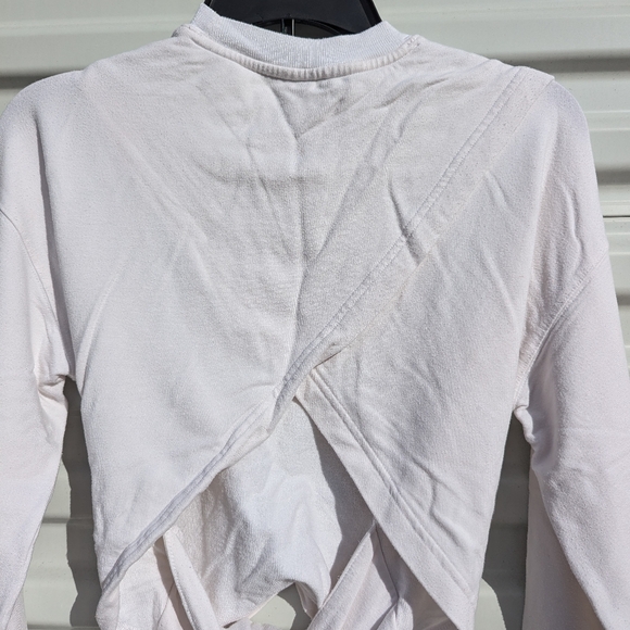 Athleta Yoga Tie Back cross over white sweatshirt - Picture 7 of 9